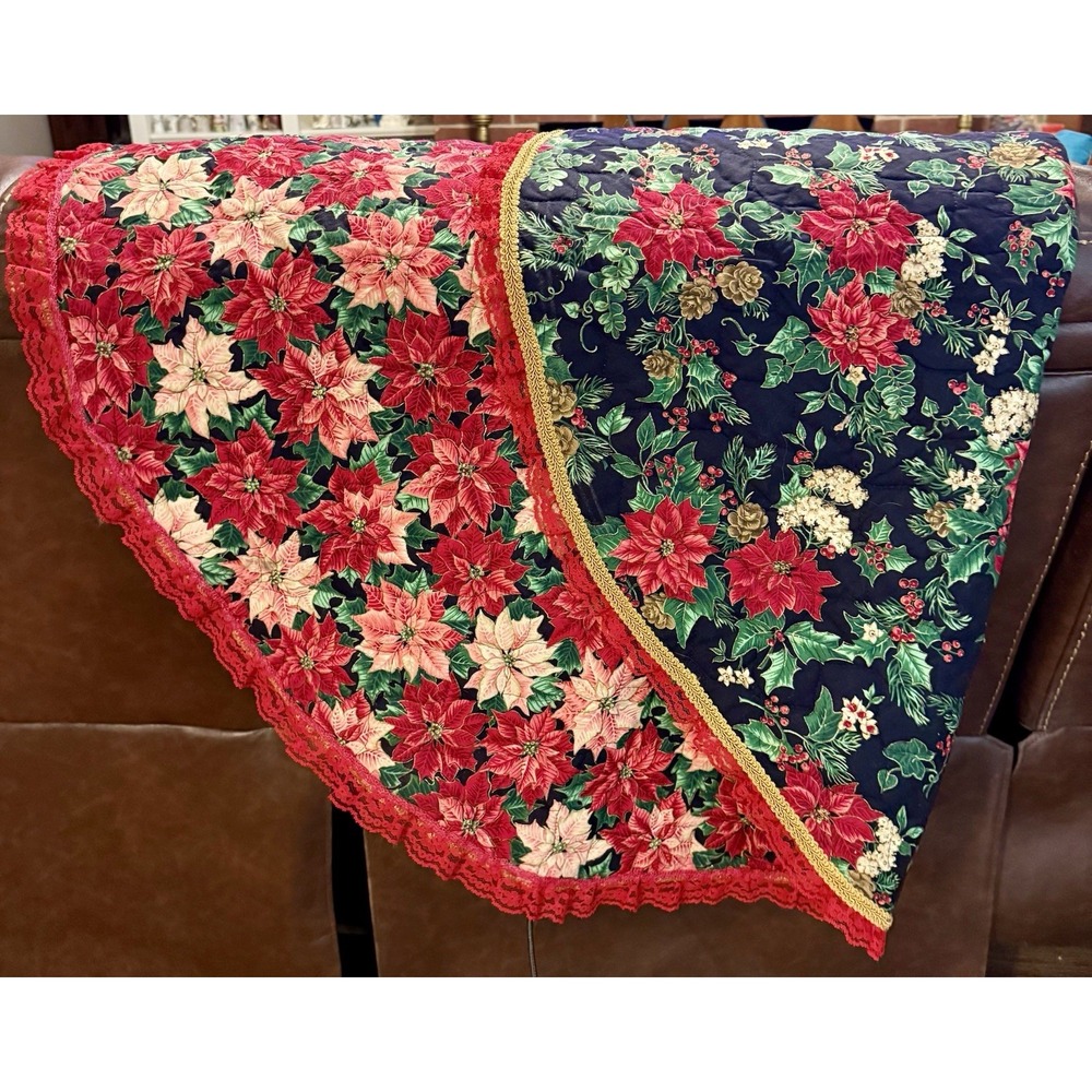 Vintage Reversible Quilted Christmas Table Topper Poinsettia Lace‎ 45"